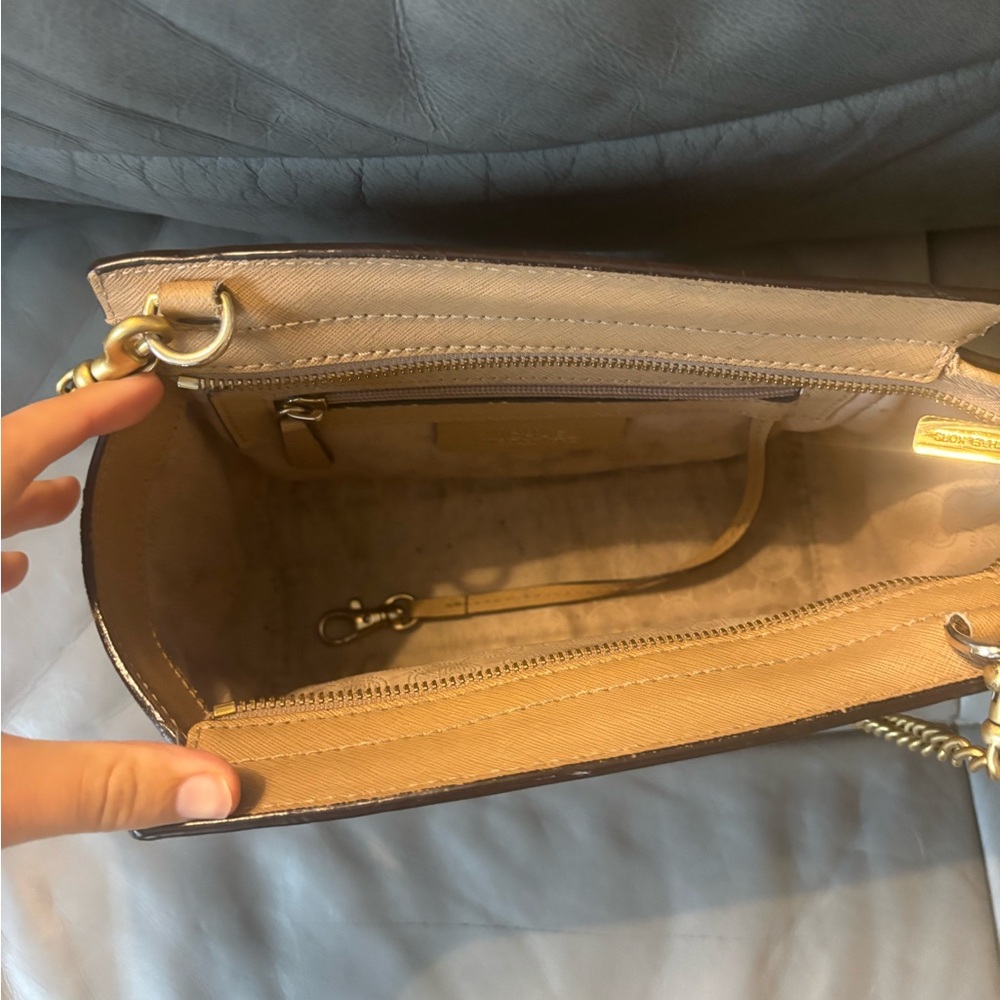 Tan Michael Kors purse - Picture 3 of 4